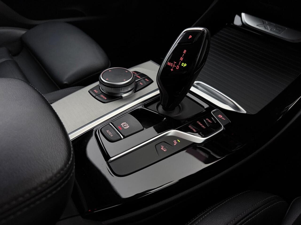 BMW X3 thumbnail Interior Front