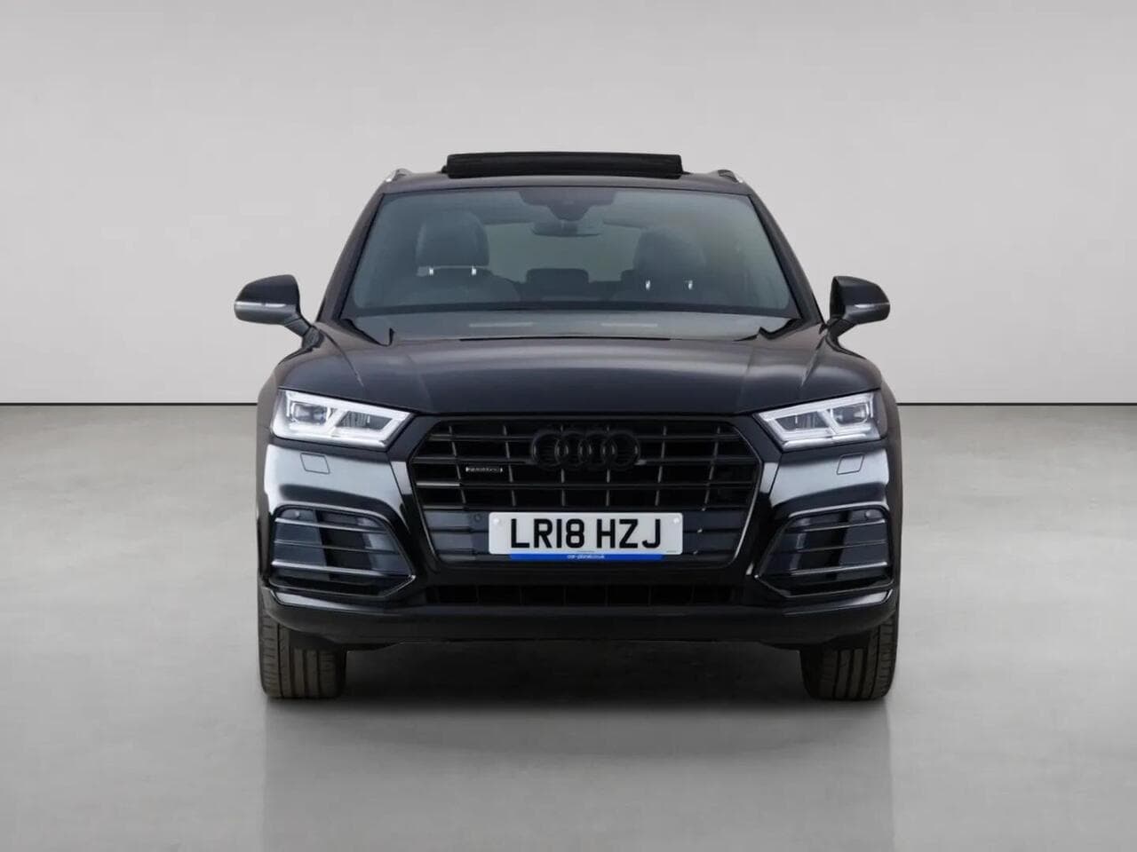 Audi Q5 thumbnail Front