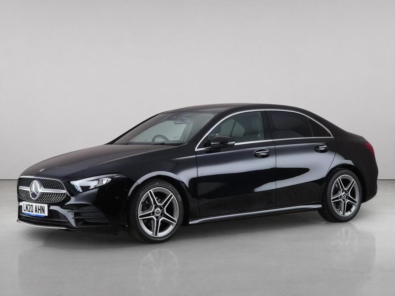 Mercedes-Benz A Class thumbnail Front Left