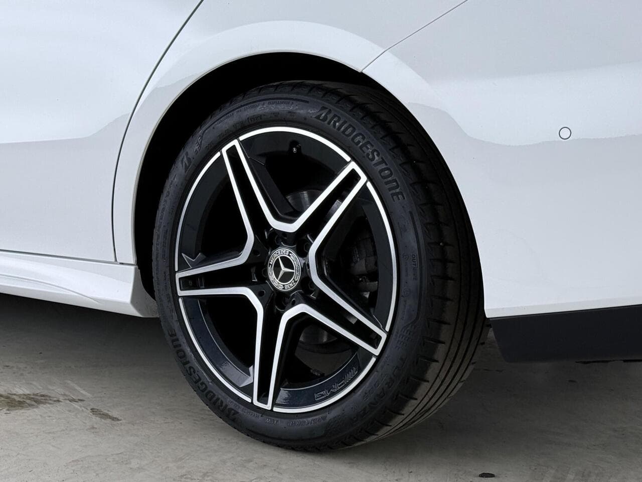Mercedes-Benz CLA thumbnail Wheel