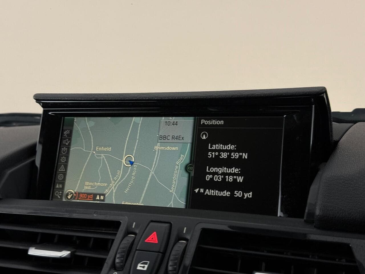 BMW Z4 thumbnail Infotainment System