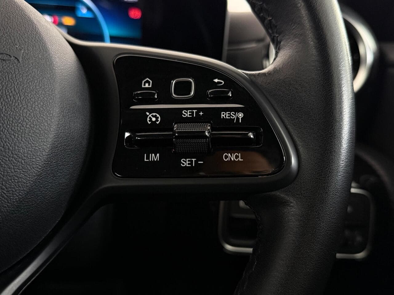 Mercedes-Benz A Class thumbnail Misc Controls
