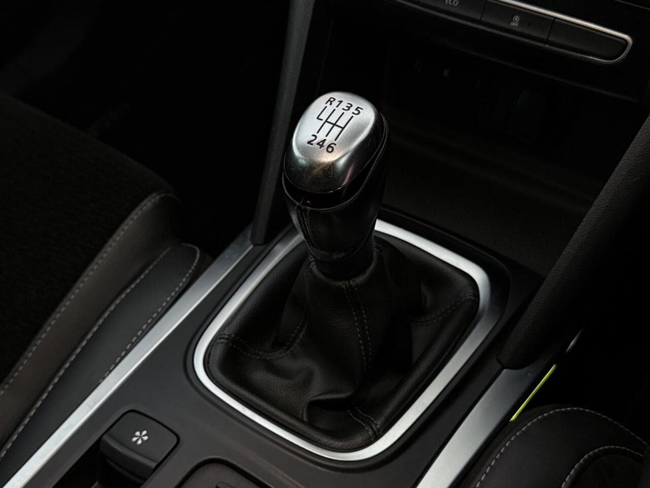 Renault Megane thumbnail Interior Front