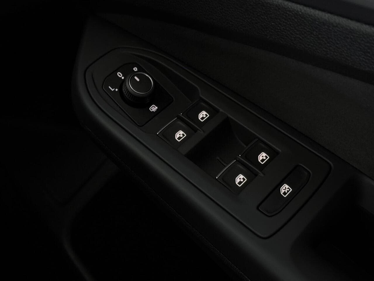 Volkswagen Golf thumbnail Misc Controls