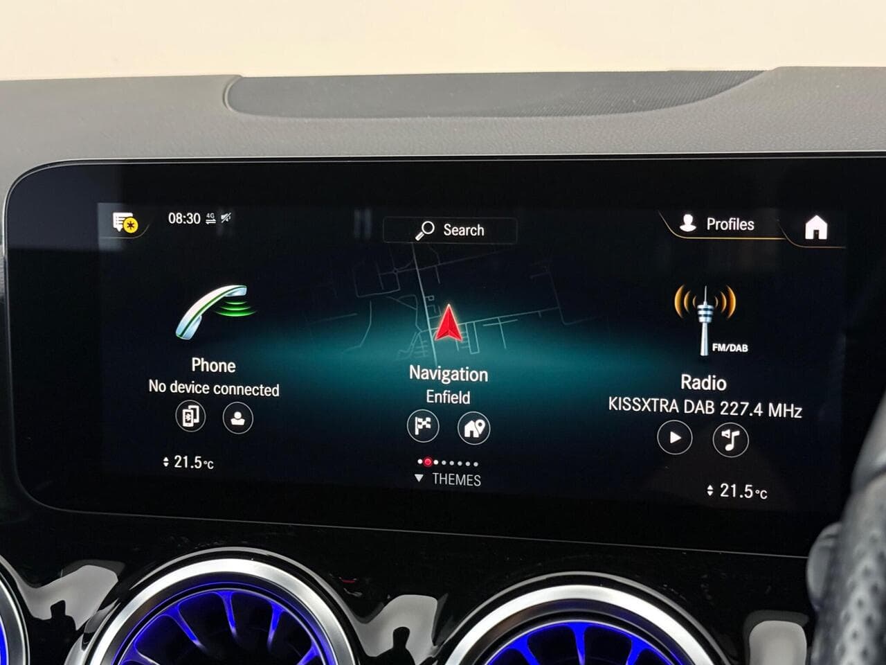 Mercedes-Benz GLA thumbnail Infotainment System