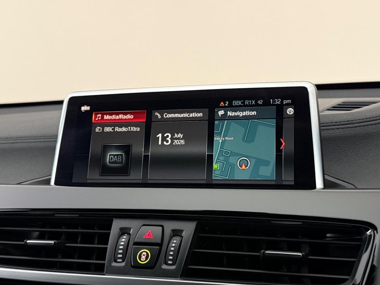 BMW X1 thumbnail Infotainment System