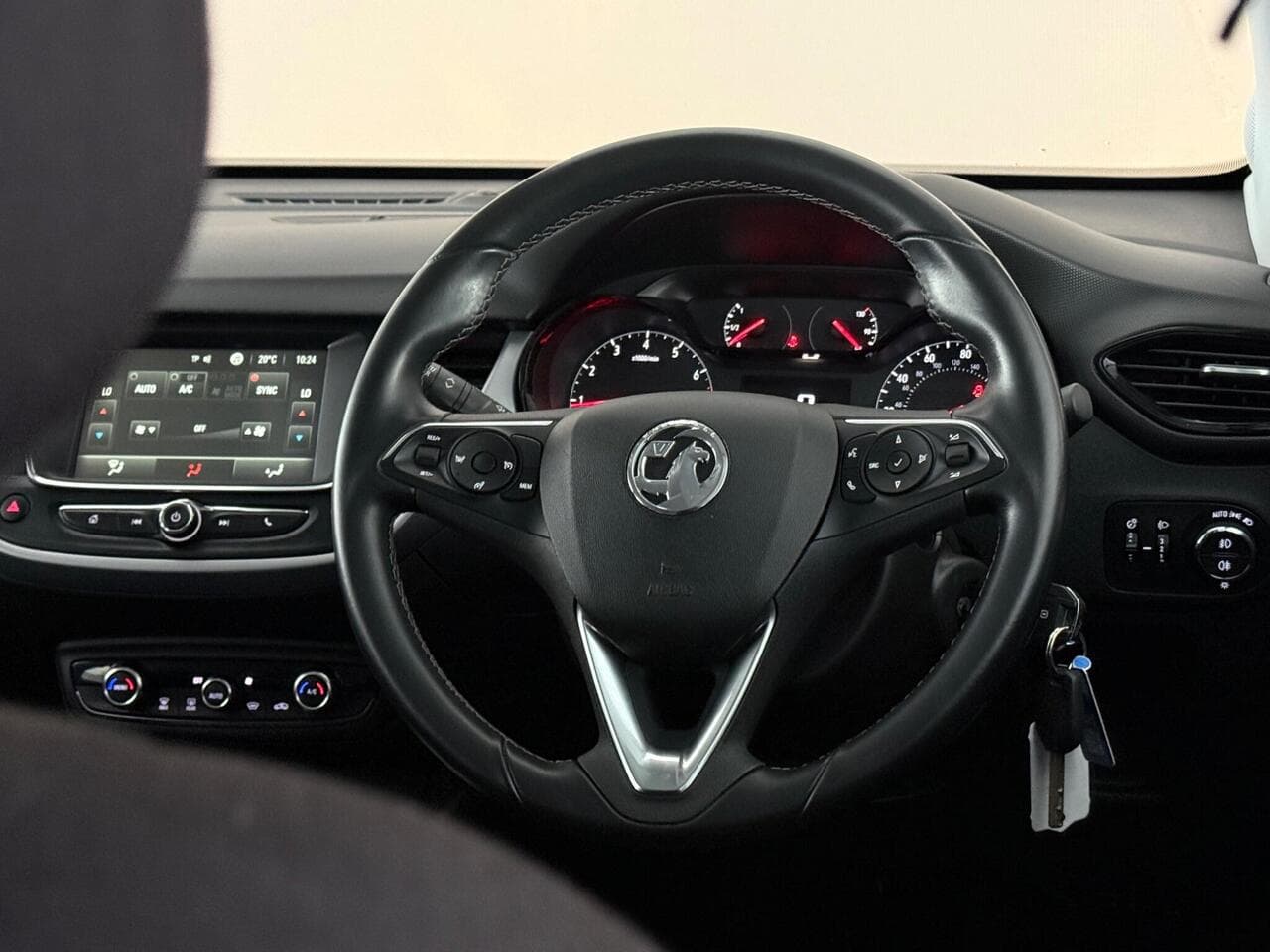 Vauxhall Crossland X thumbnail Steering Wheel