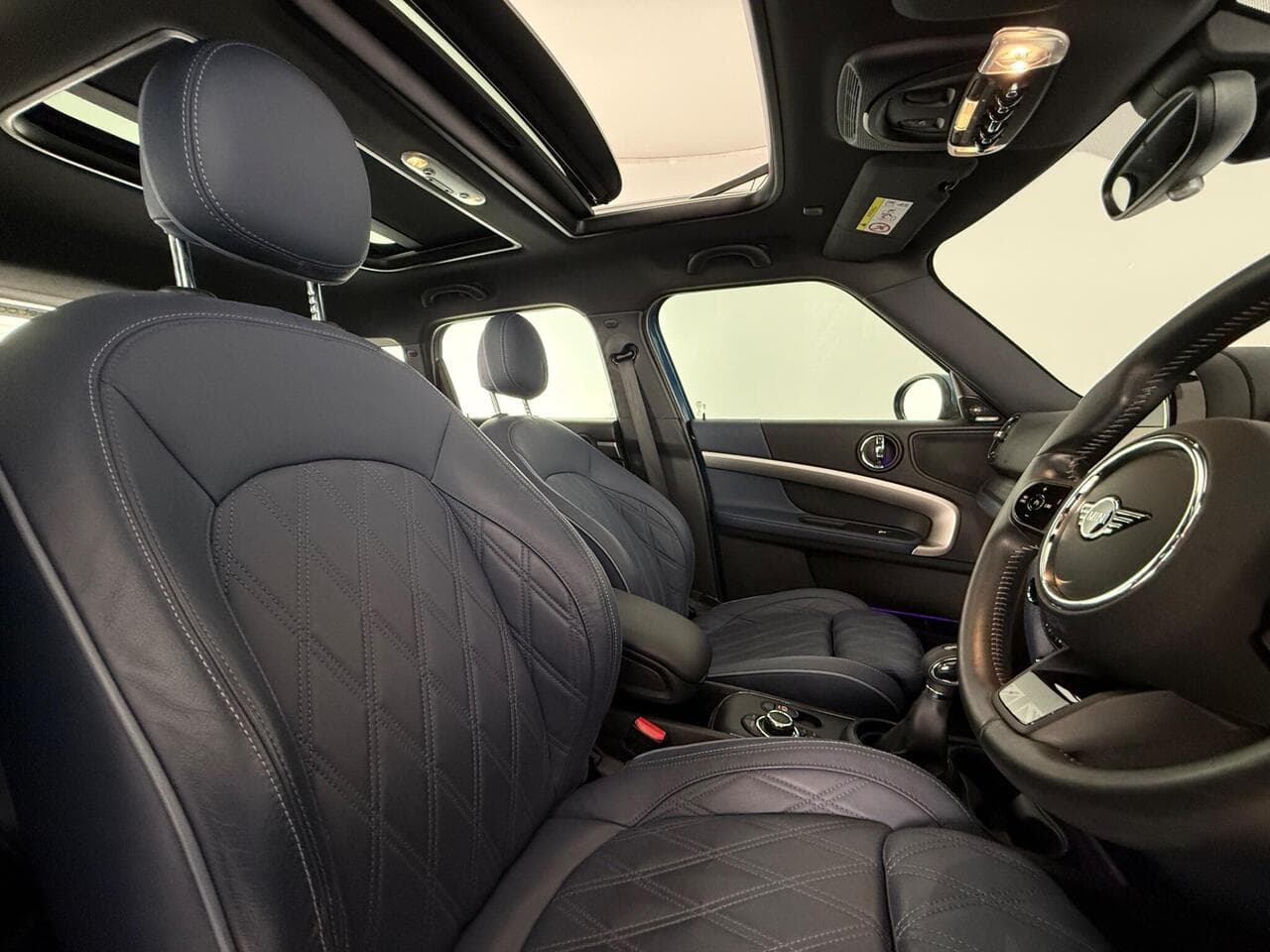 MINI Countryman thumbnail Seat Driver