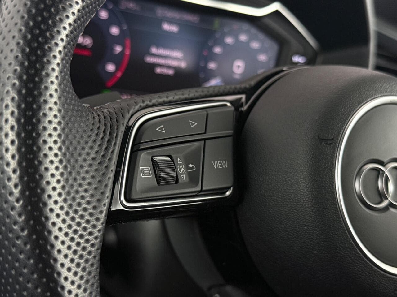 Audi A1 thumbnail Misc Controls