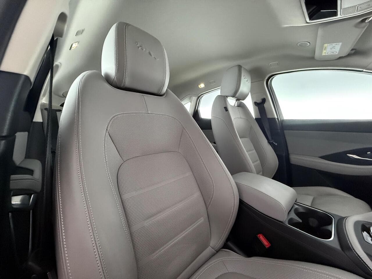 Jaguar E-PACE thumbnail Seat Driver