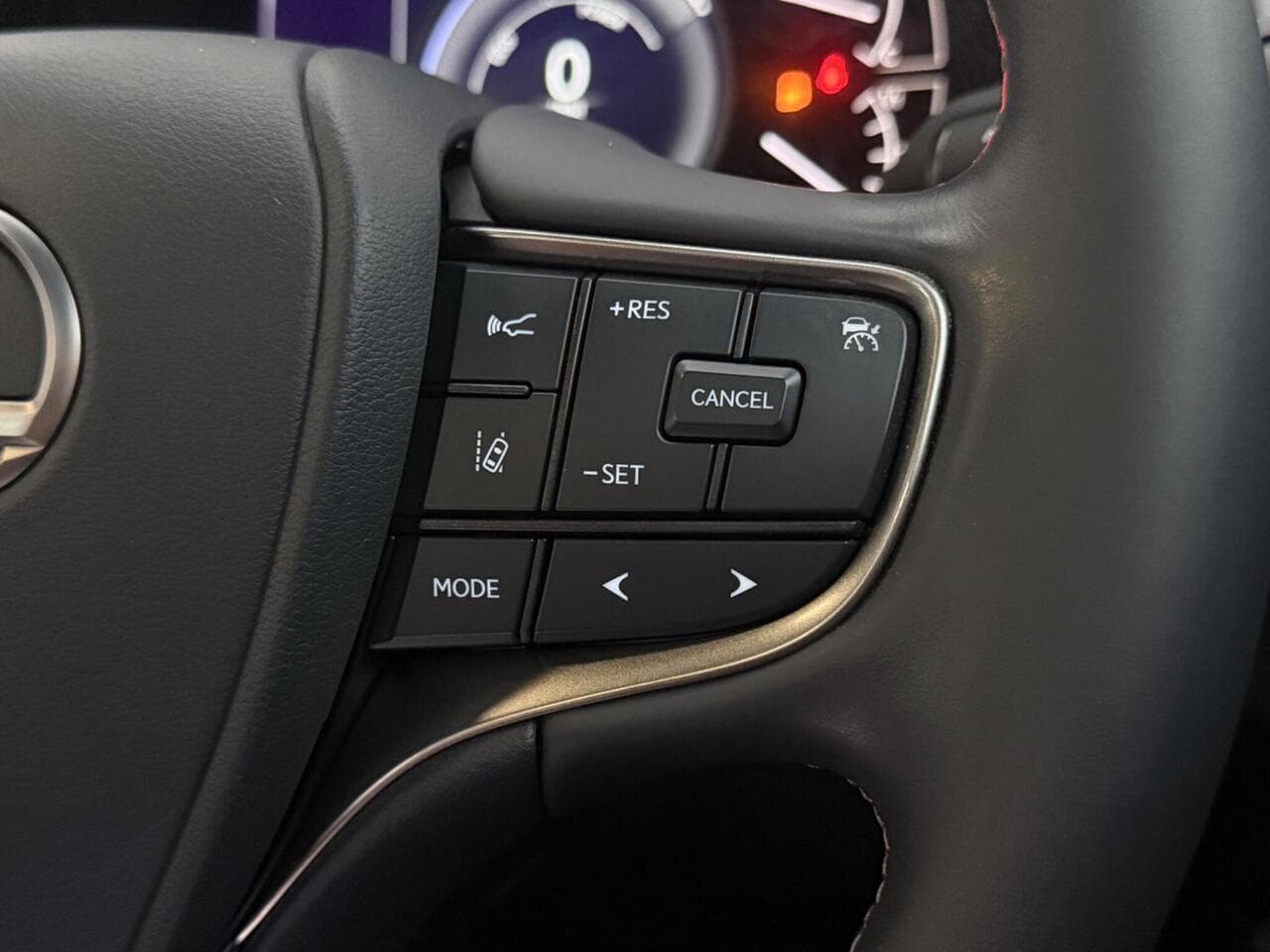 Lexus UX thumbnail Misc Controls