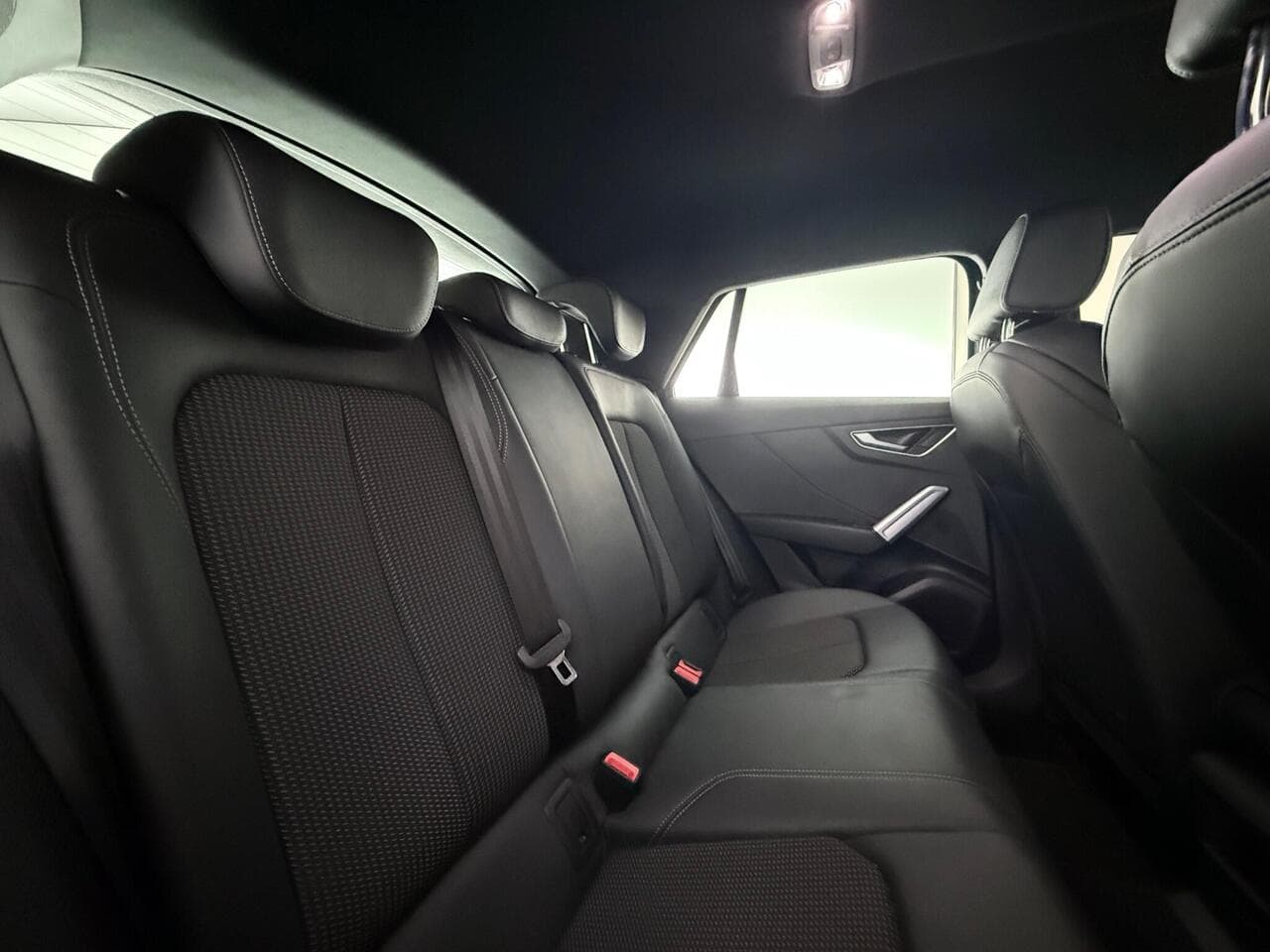Audi Q2 thumbnail Seats Rear