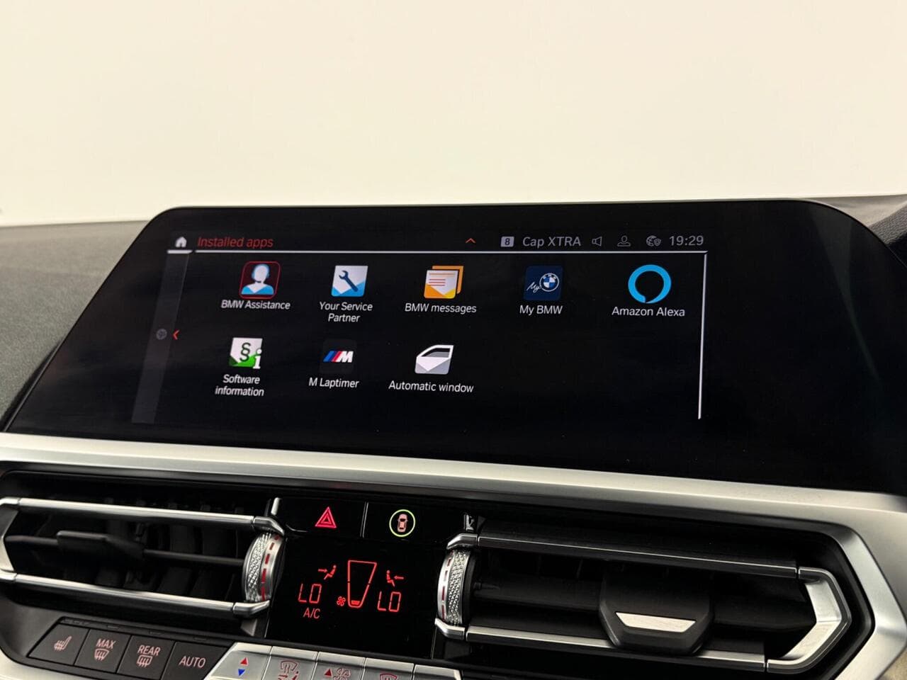 BMW 3 Series thumbnail Infotainment System