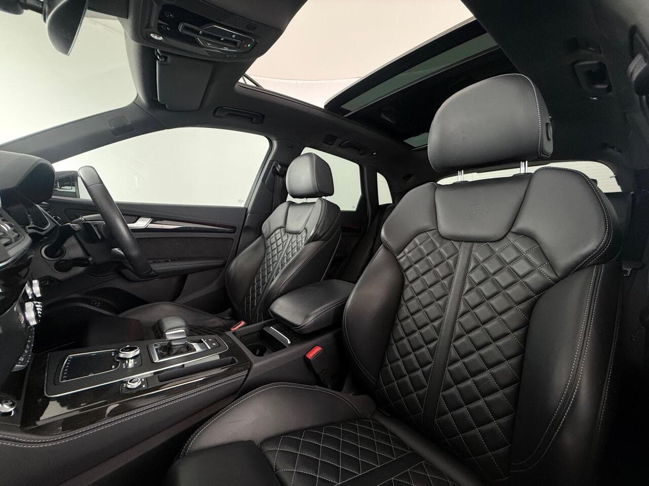 Audi Q5 thumbnail Seat Front Passenger