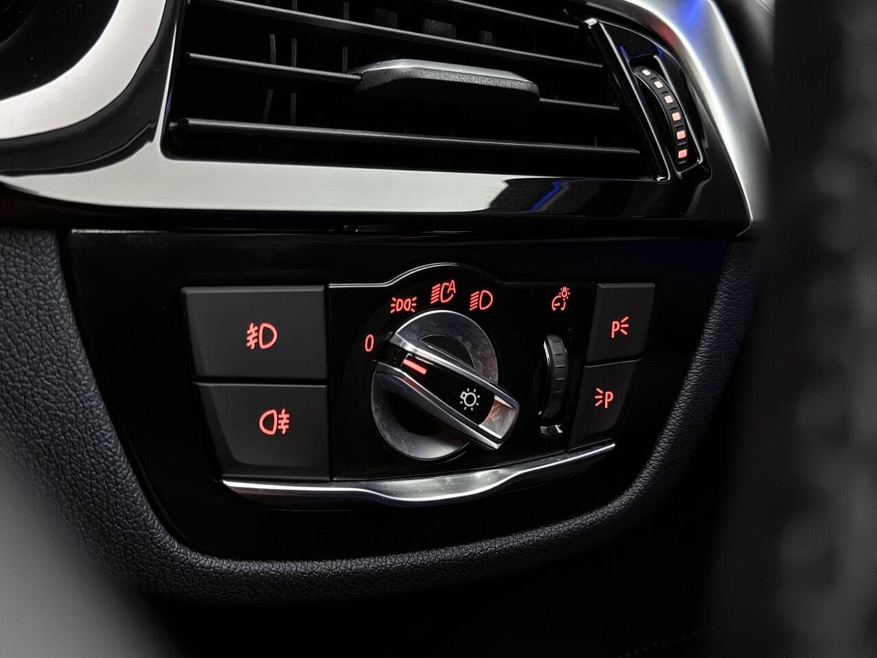 BMW 5 Series thumbnail Misc Controls