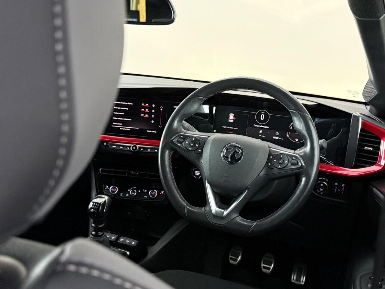 Vauxhall Mokka thumbnail Interior Front