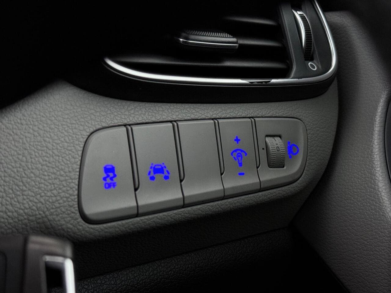 Hyundai i30 thumbnail Misc Controls