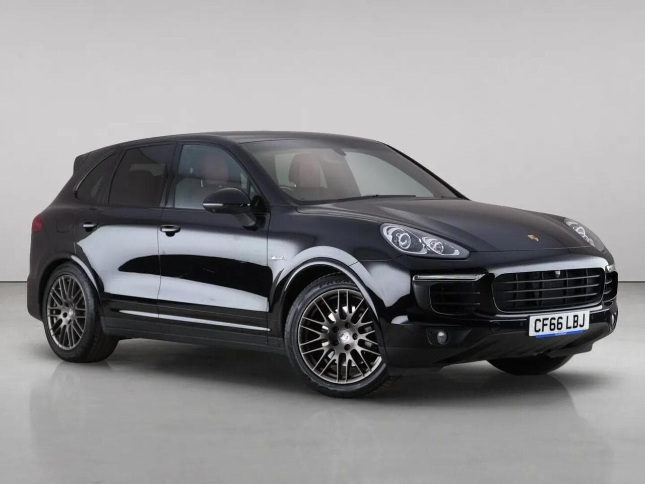 Porsche Cayenne - Porsche Cayenne 3.0 TD V6 Platinum Edition TiptronicS 4WD Euro 6 (s/s) 5dr