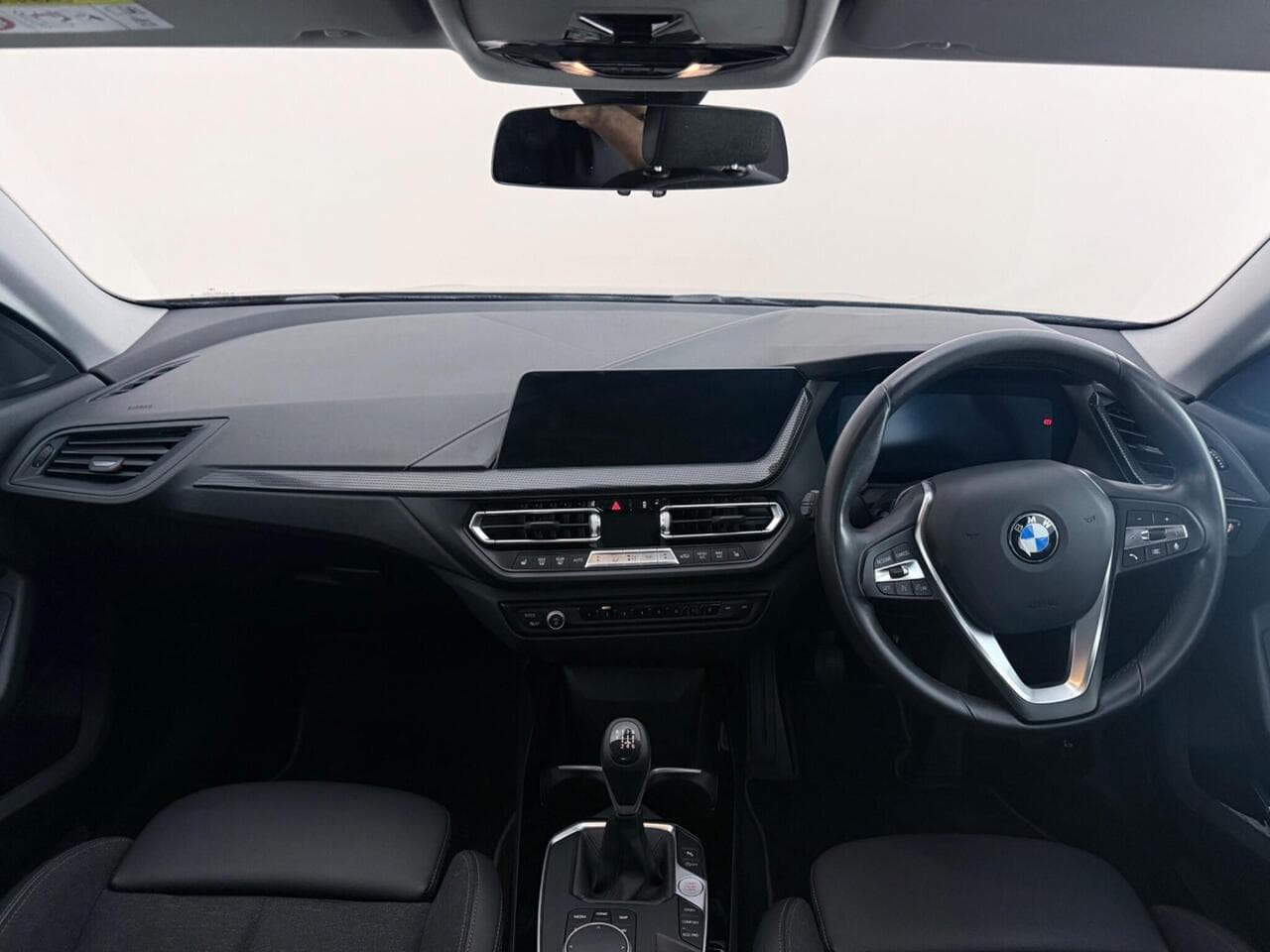 BMW 2 Series Gran Coupe thumbnail Interior Front