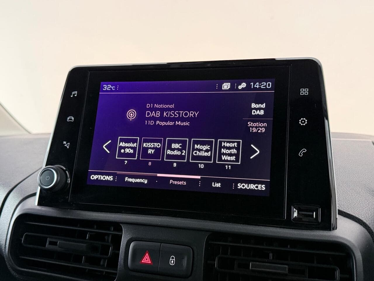 Peugeot Partner thumbnail Infotainment System