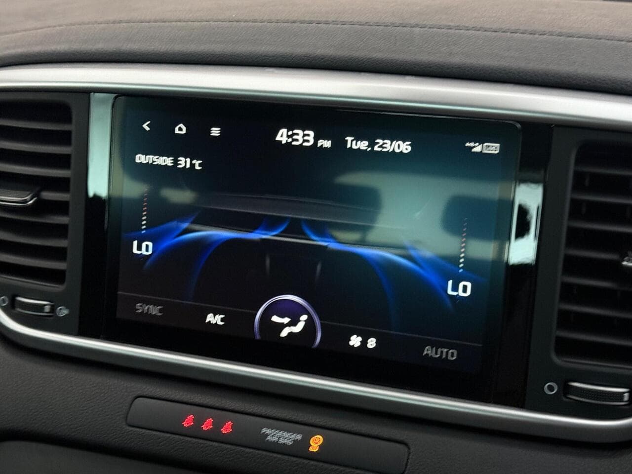 Kia Sportage thumbnail Infotainment System