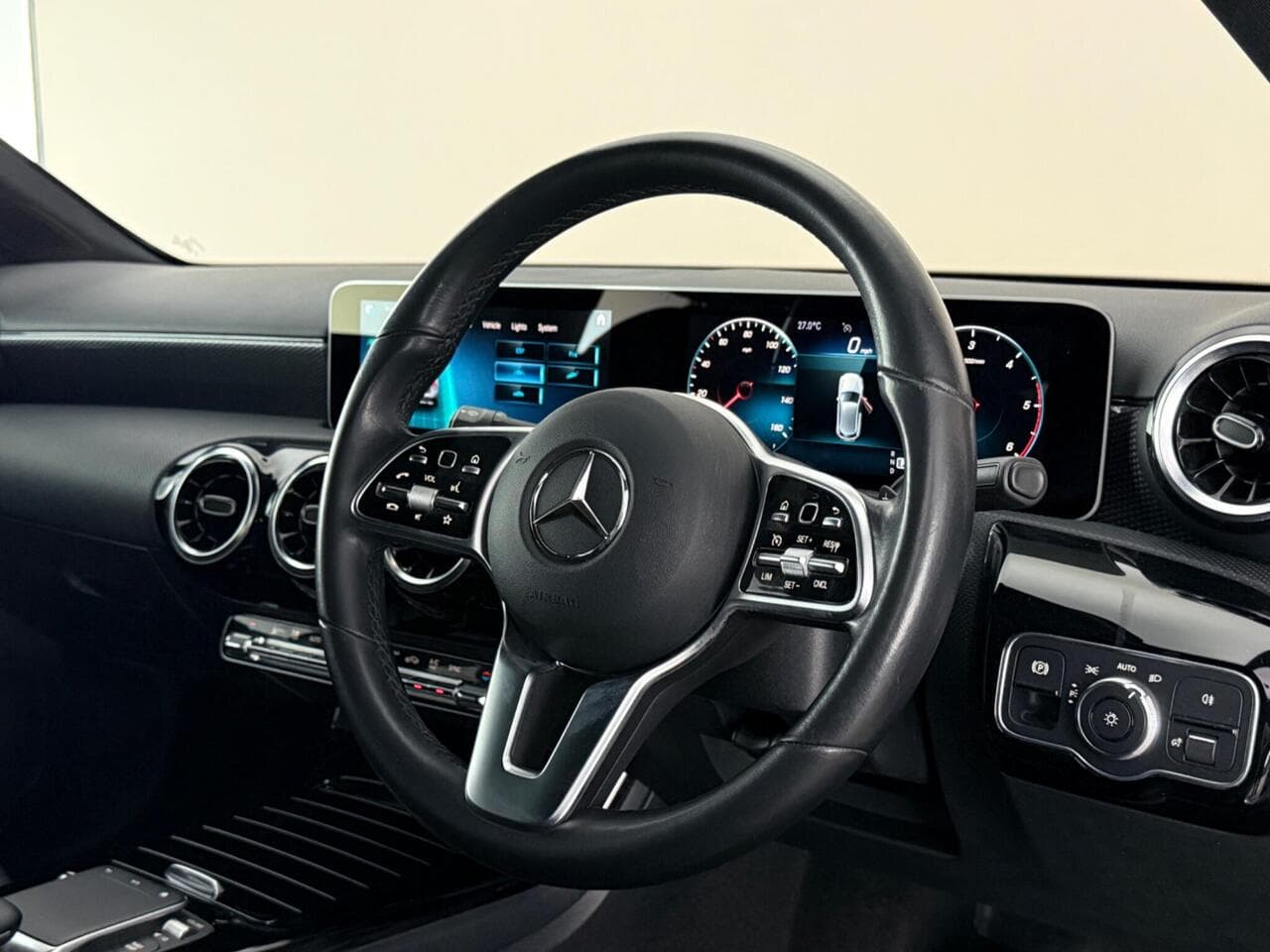 Mercedes-Benz A Class thumbnail Steering Wheel