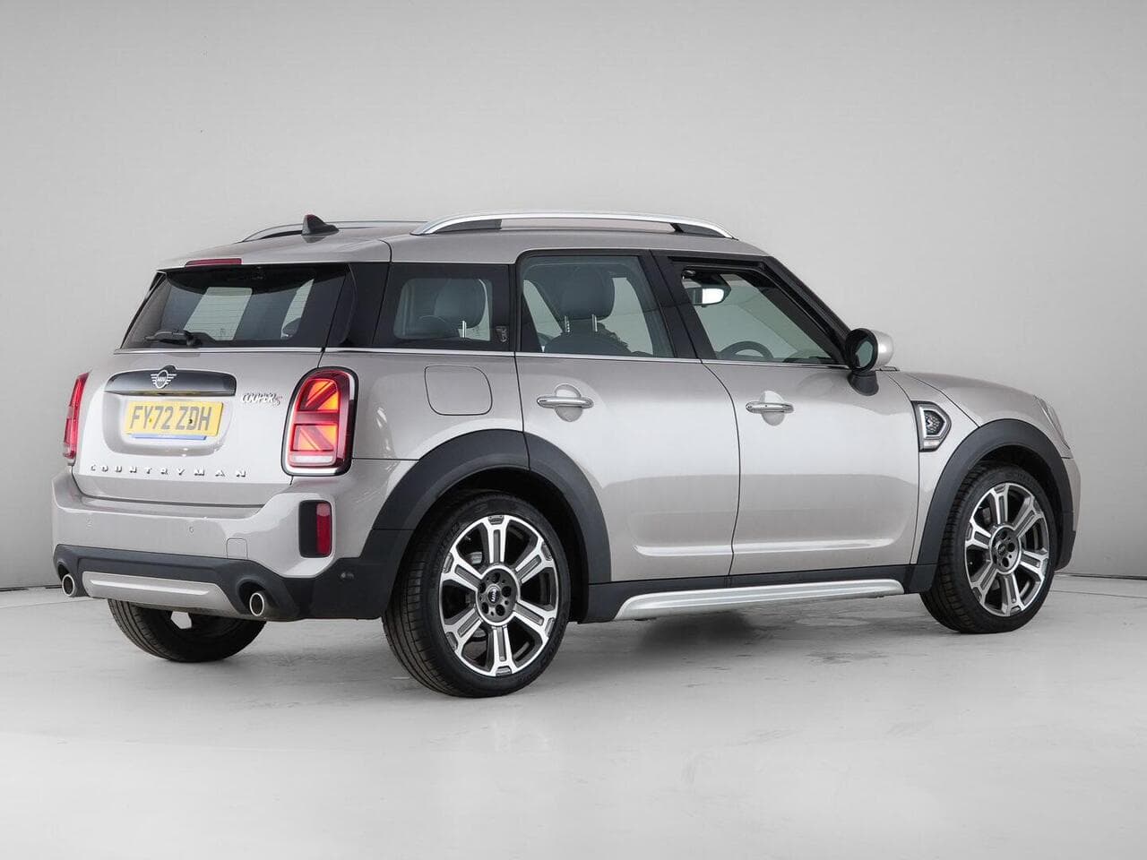 MINI Countryman thumbnail Rear Right