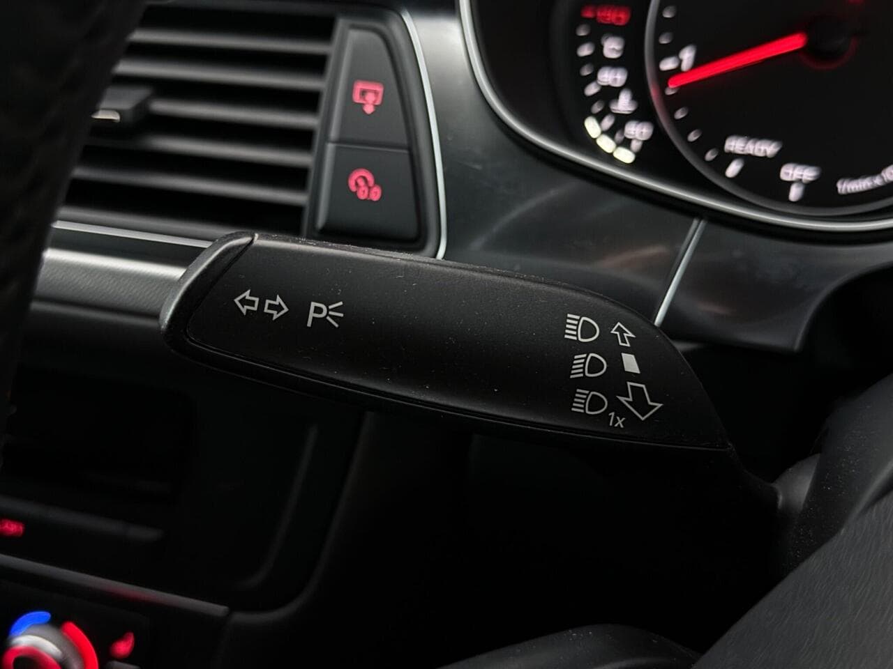 Audi A6 Saloon thumbnail Misc Controls