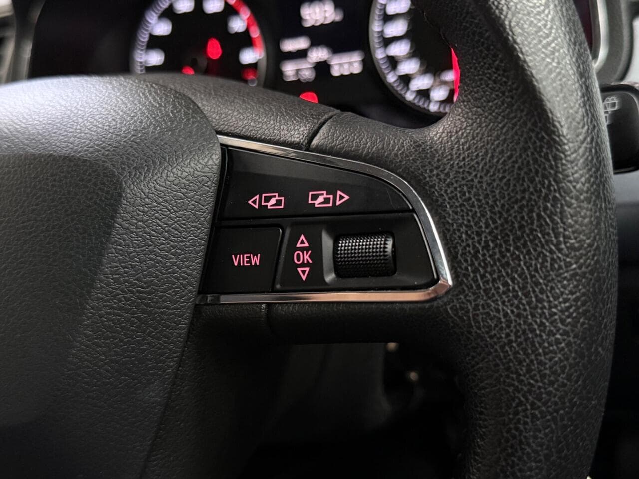 SEAT Arona thumbnail Misc Controls