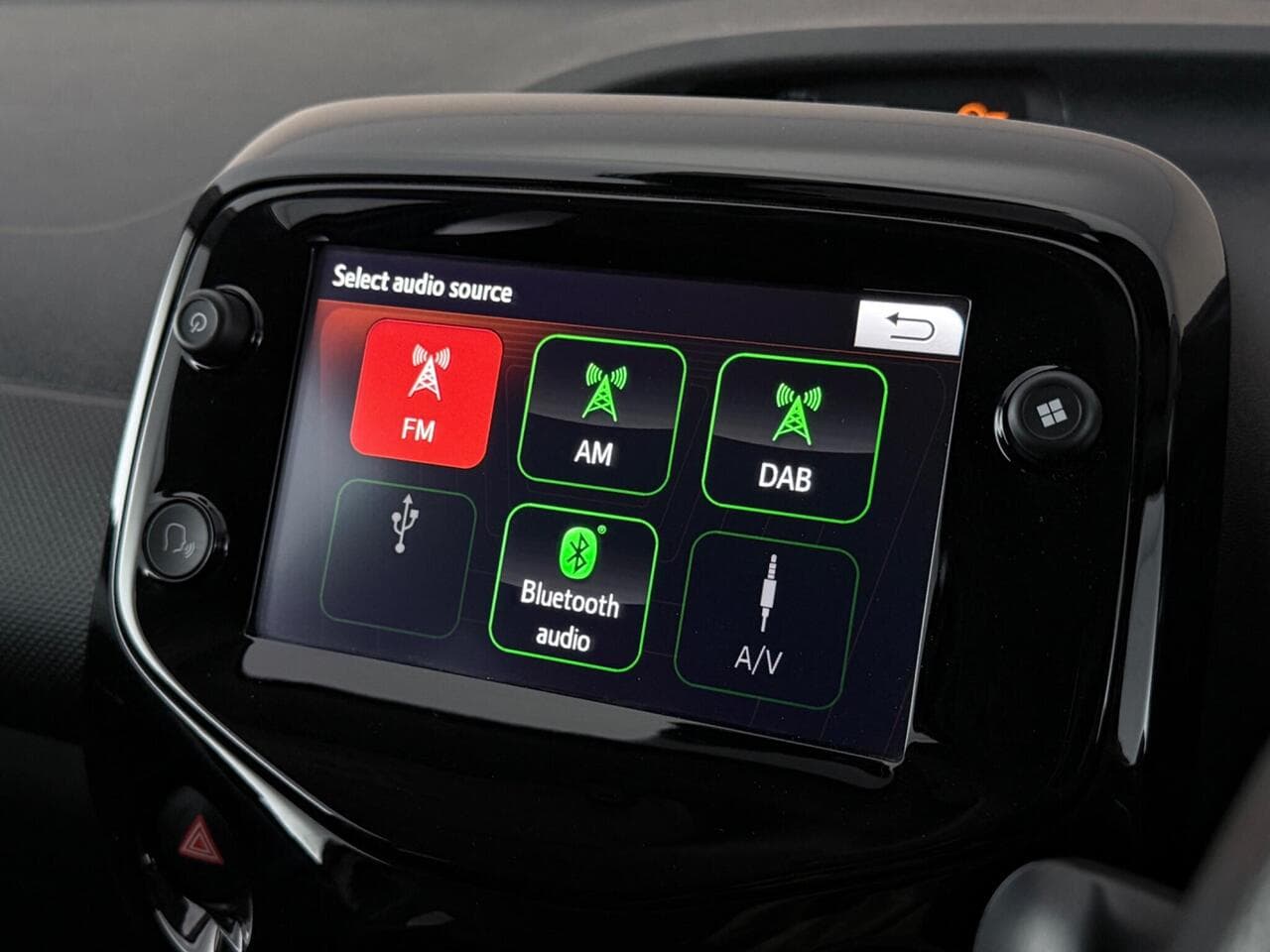 Citroen C1 thumbnail Infotainment System