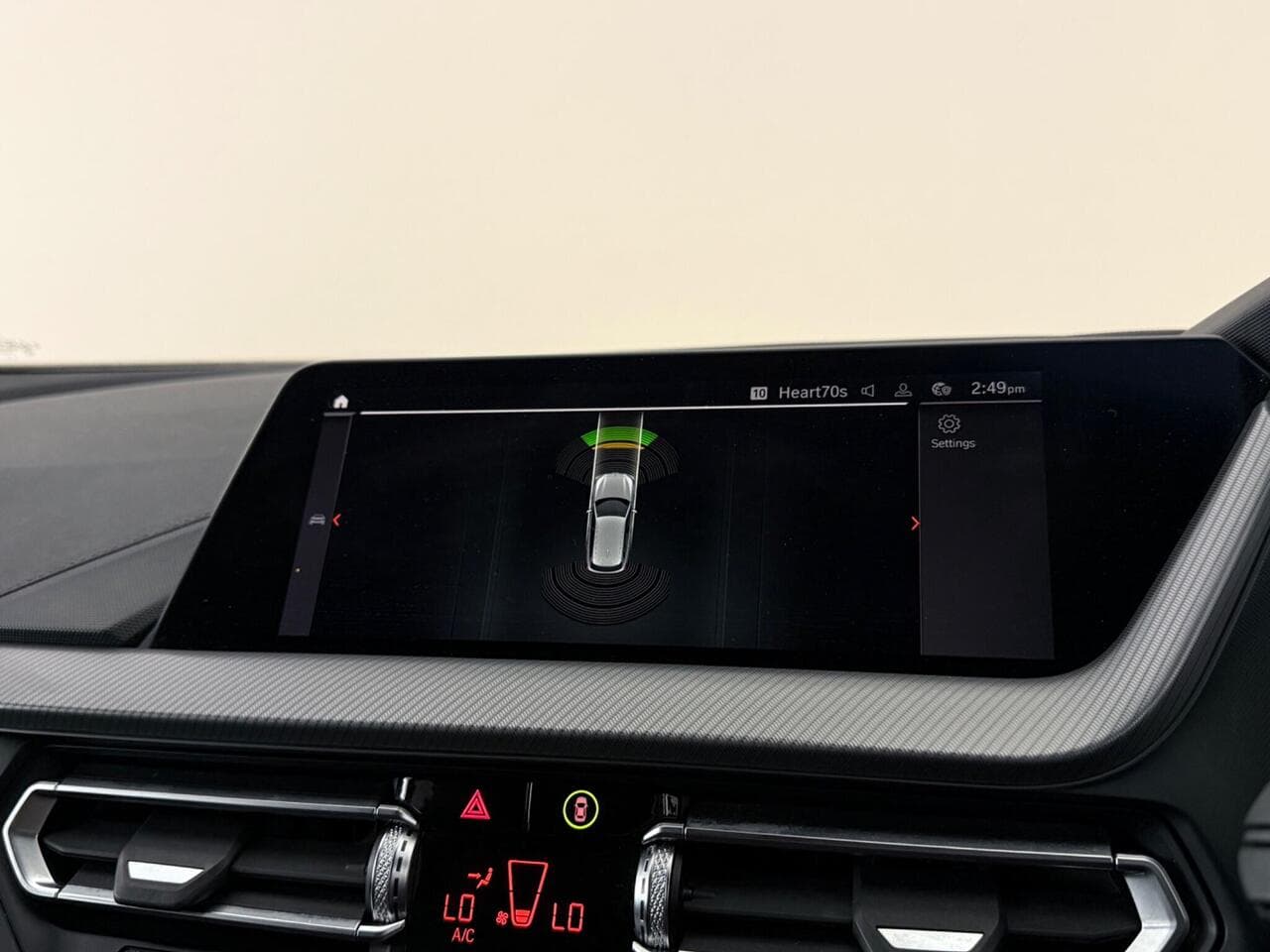 BMW 1 Series thumbnail Infotainment System