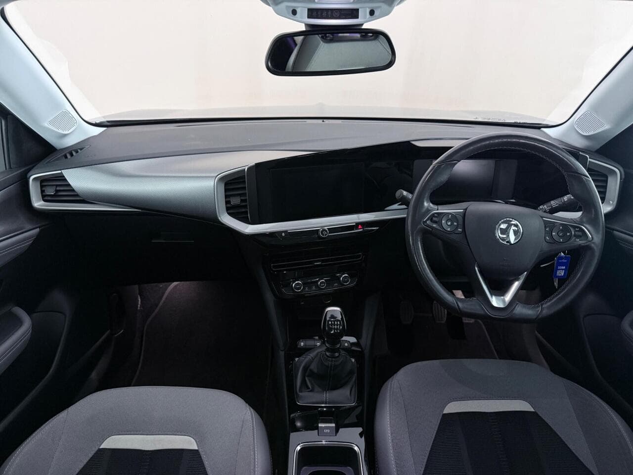 Vauxhall Mokka thumbnail Interior Front