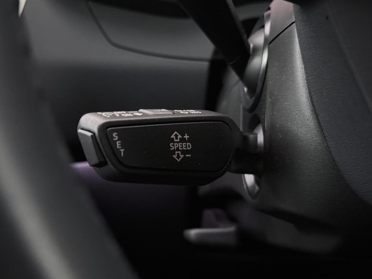 Audi A6 Saloon thumbnail Misc Controls