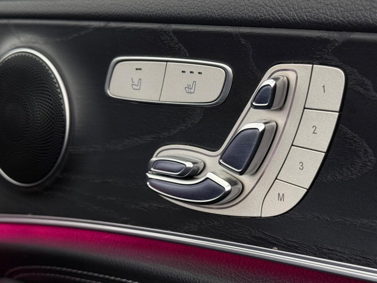 Mercedes-Benz E Class thumbnail Misc Controls