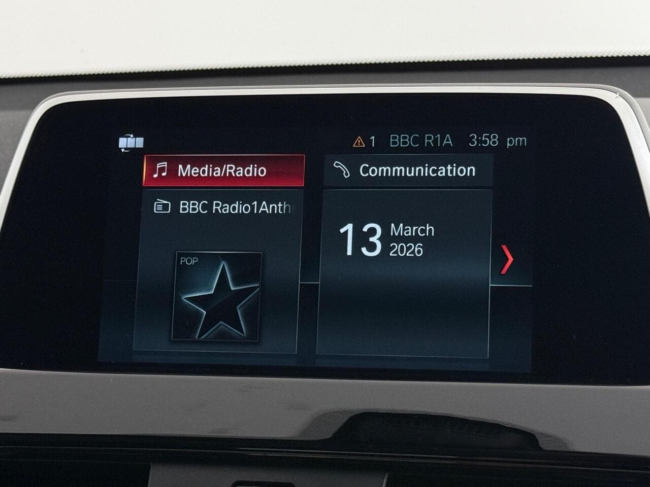 BMW X2 thumbnail Infotainment System