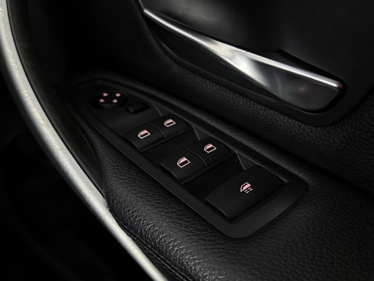 BMW 4 Series thumbnail Misc Controls