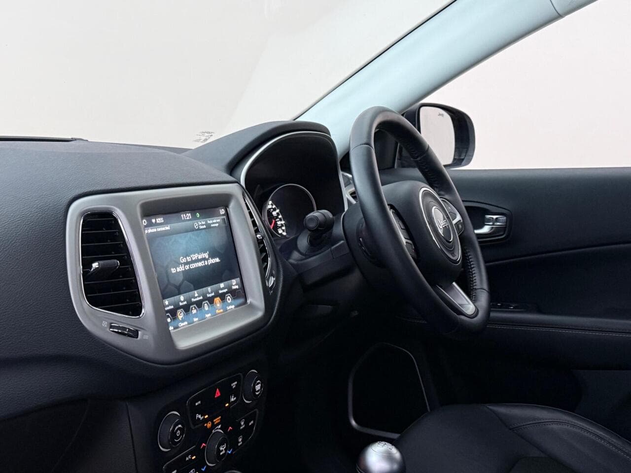 Jeep Compass thumbnail Interior Front