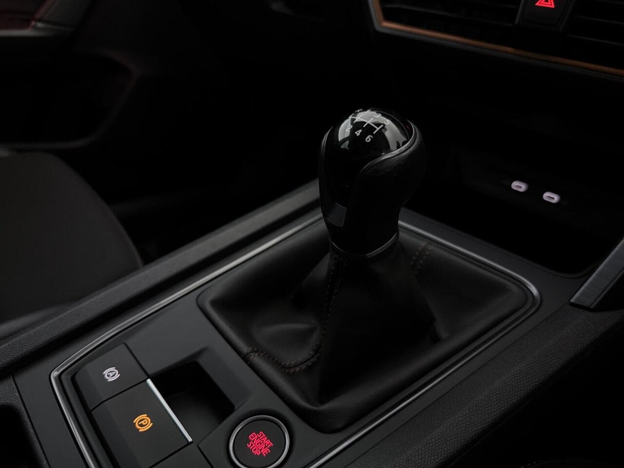 CUPRA Formentor thumbnail Interior Front
