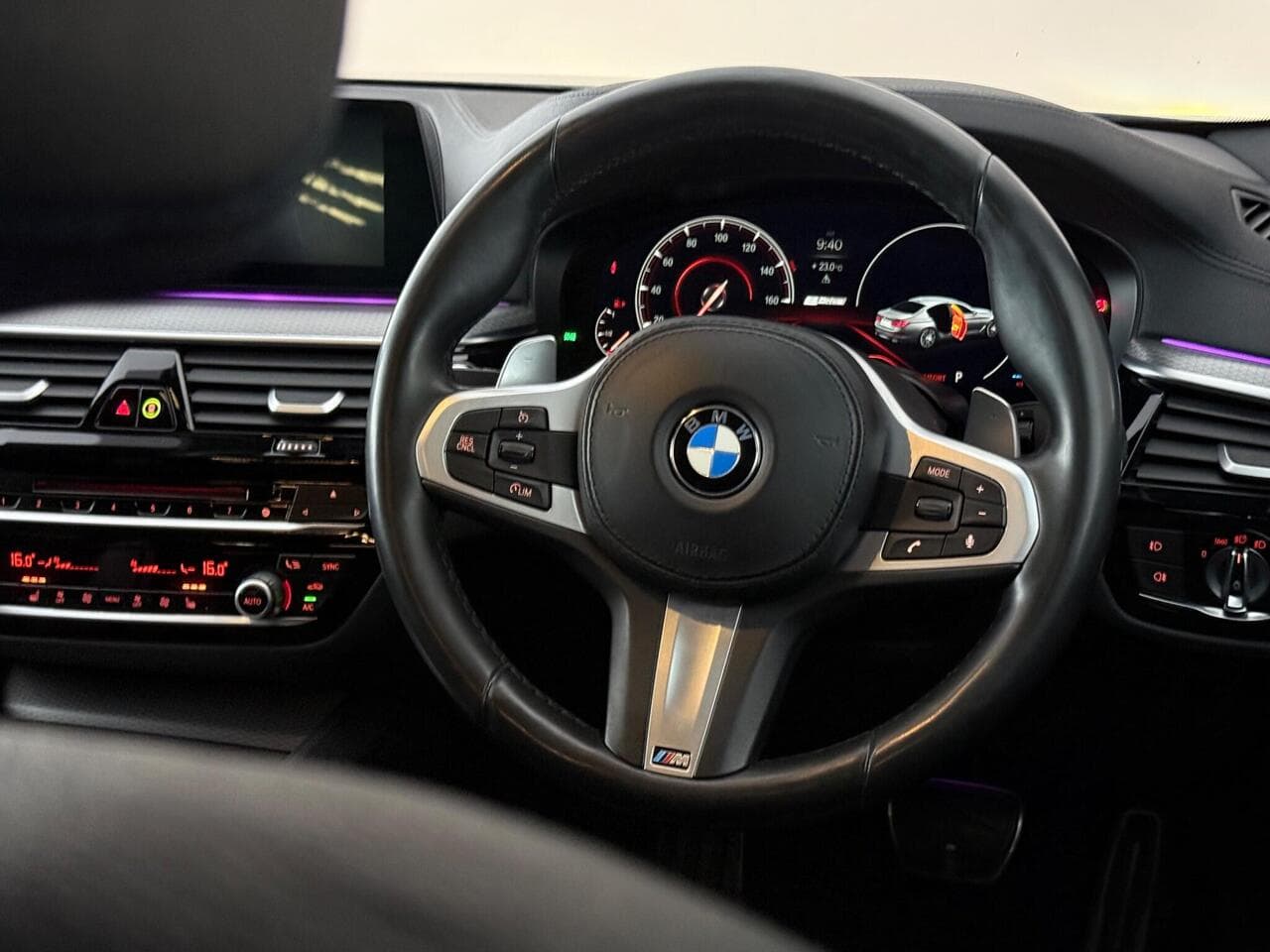 BMW 5 Series thumbnail Steering Wheel
