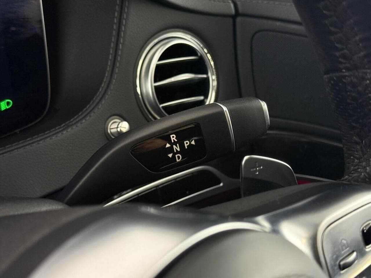 Mercedes-Benz S Class thumbnail Misc Controls