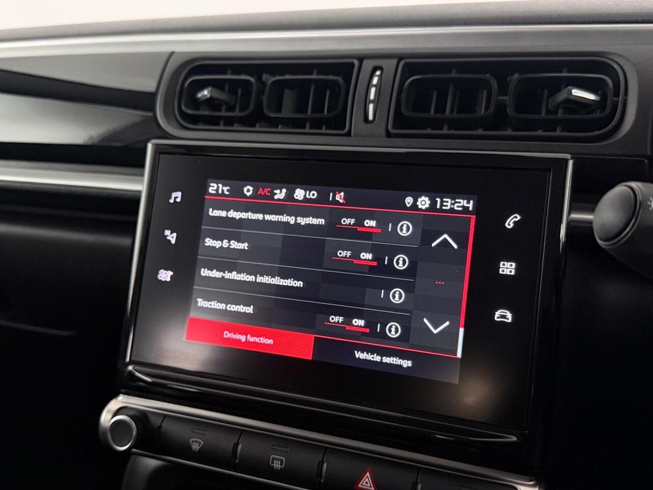 Citroen C3 thumbnail Infotainment System