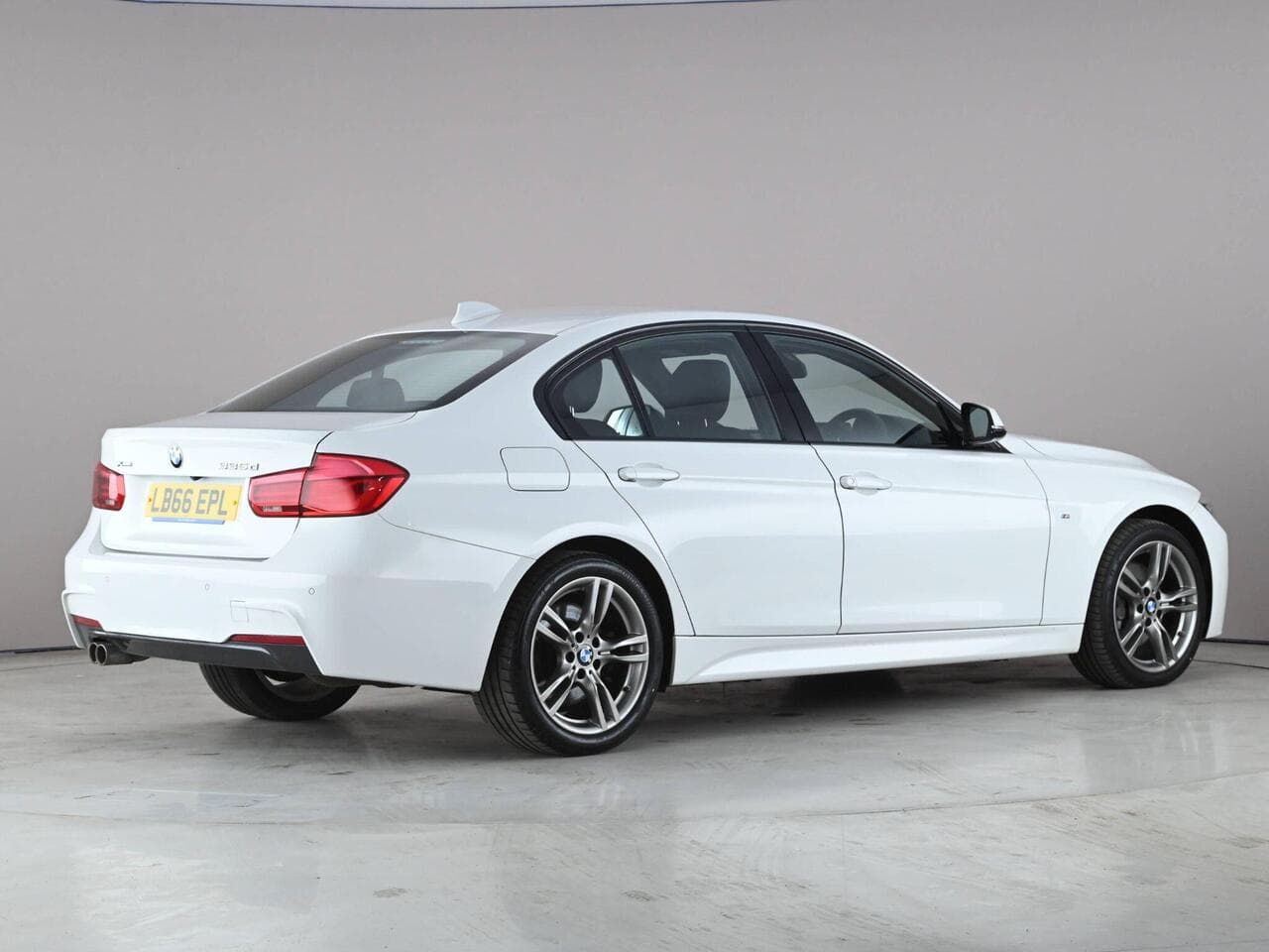 BMW 3 Series thumbnail Inconclusive