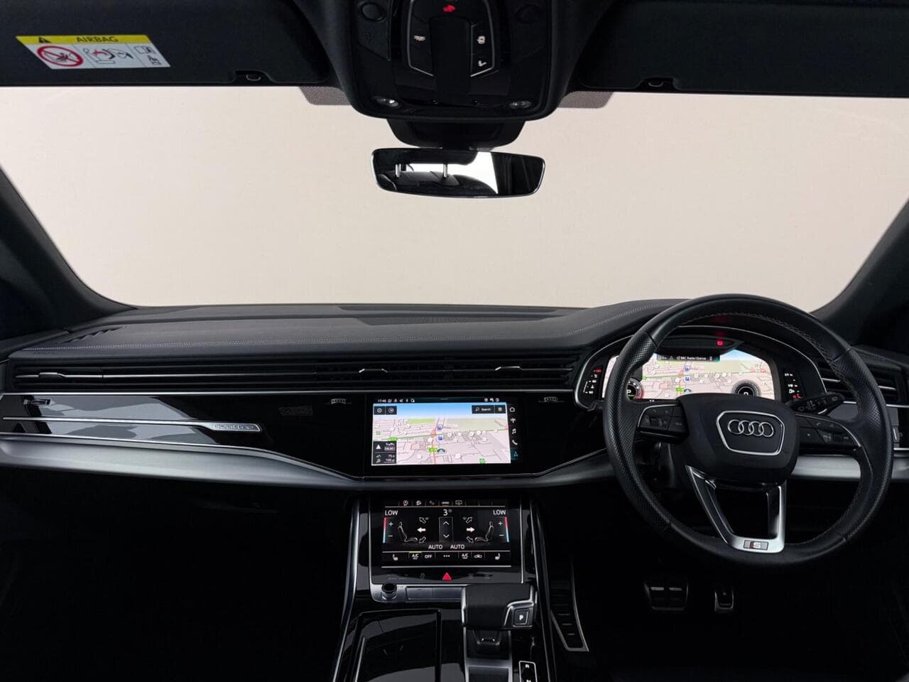 Audi Q8 thumbnail Interior Front