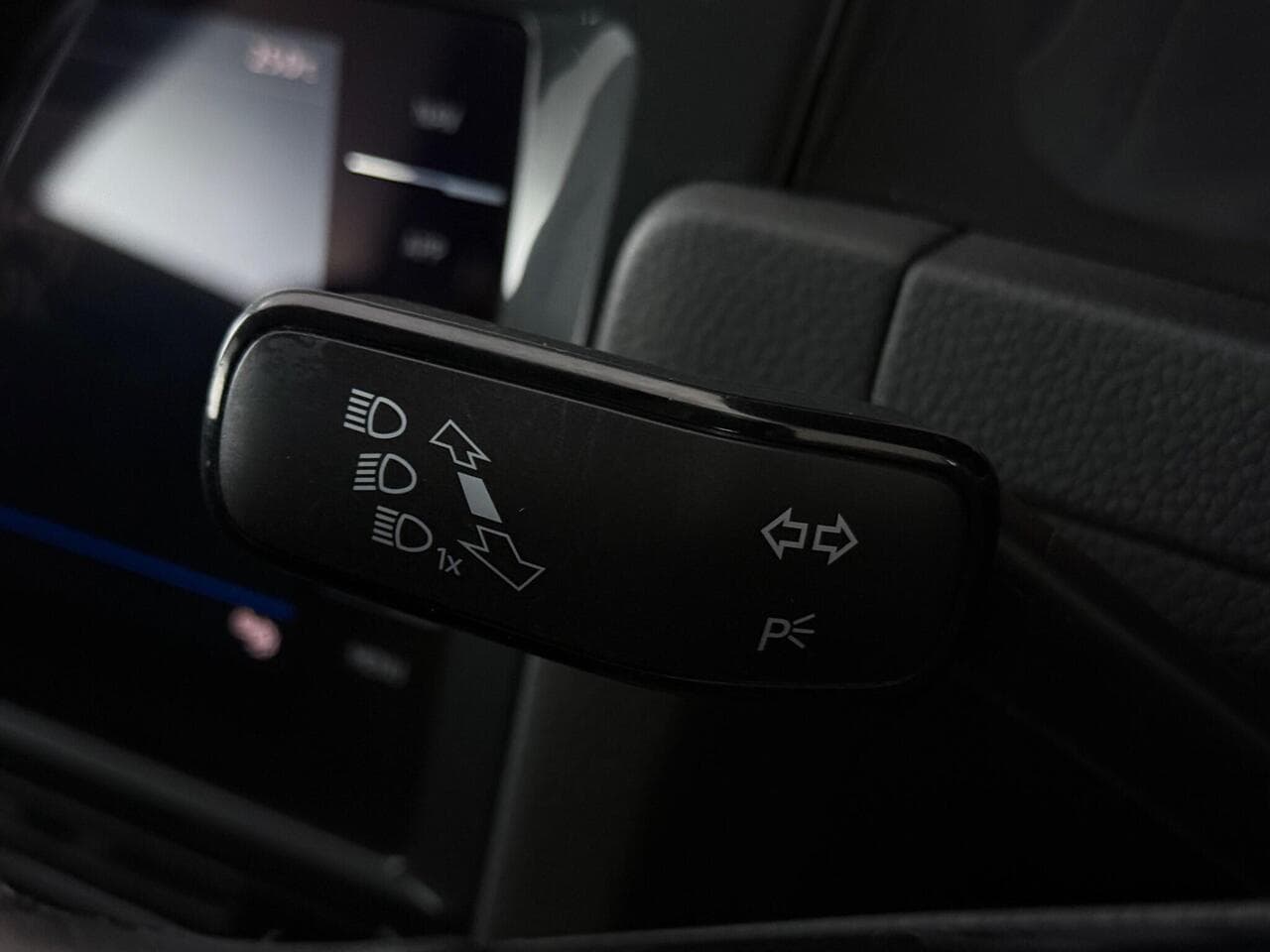 Volkswagen Golf thumbnail Misc Controls