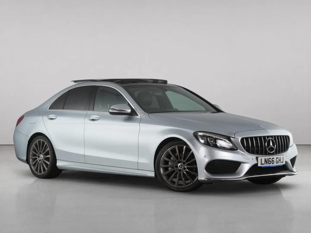 Mercedes-Benz C Class - Mercedes-Benz C Class 2.1 C220d AMG Line (Premium) Saloon 4dr Diesel 7G-Tronic+ Euro 6 (s/s) (170 ps)