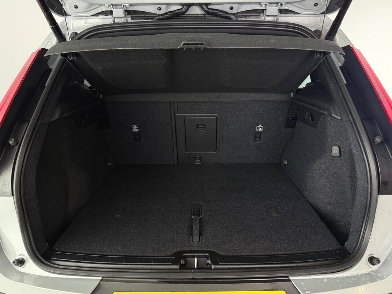 Volvo XC40 thumbnail Boot