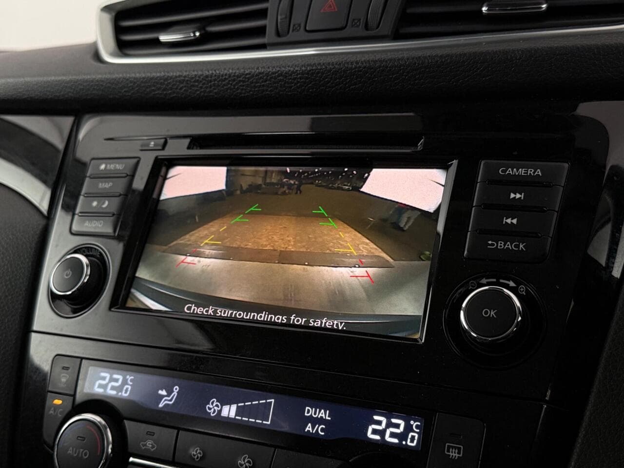 Nissan Qashqai thumbnail Infotainment System