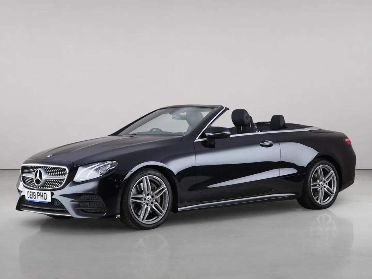 Mercedes-Benz E Class thumbnail Front Left