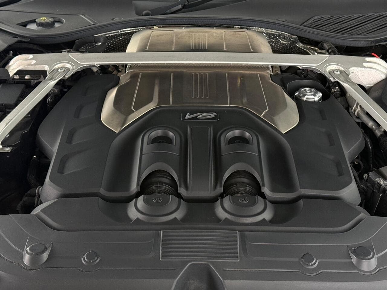 Bentley Continental thumbnail Engine