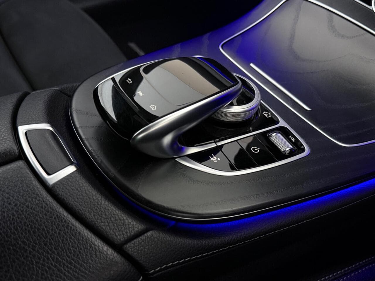 Mercedes-Benz E Class thumbnail Misc Controls